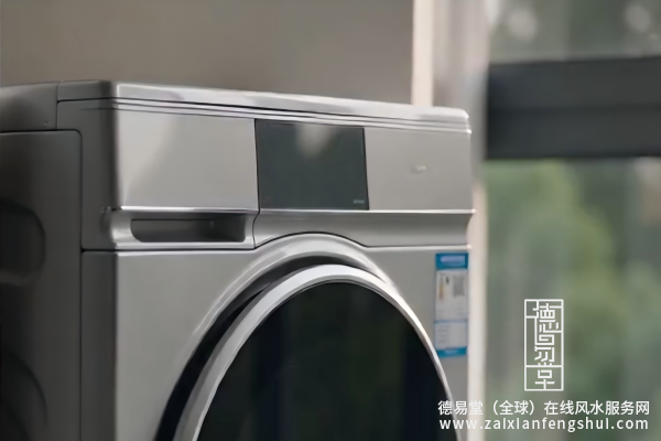 1785981497509304.png 风格参考.png